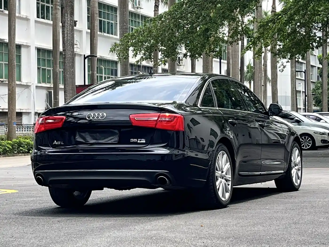 Audi A6L 2014 35 FSI quattro Luxury фото 19