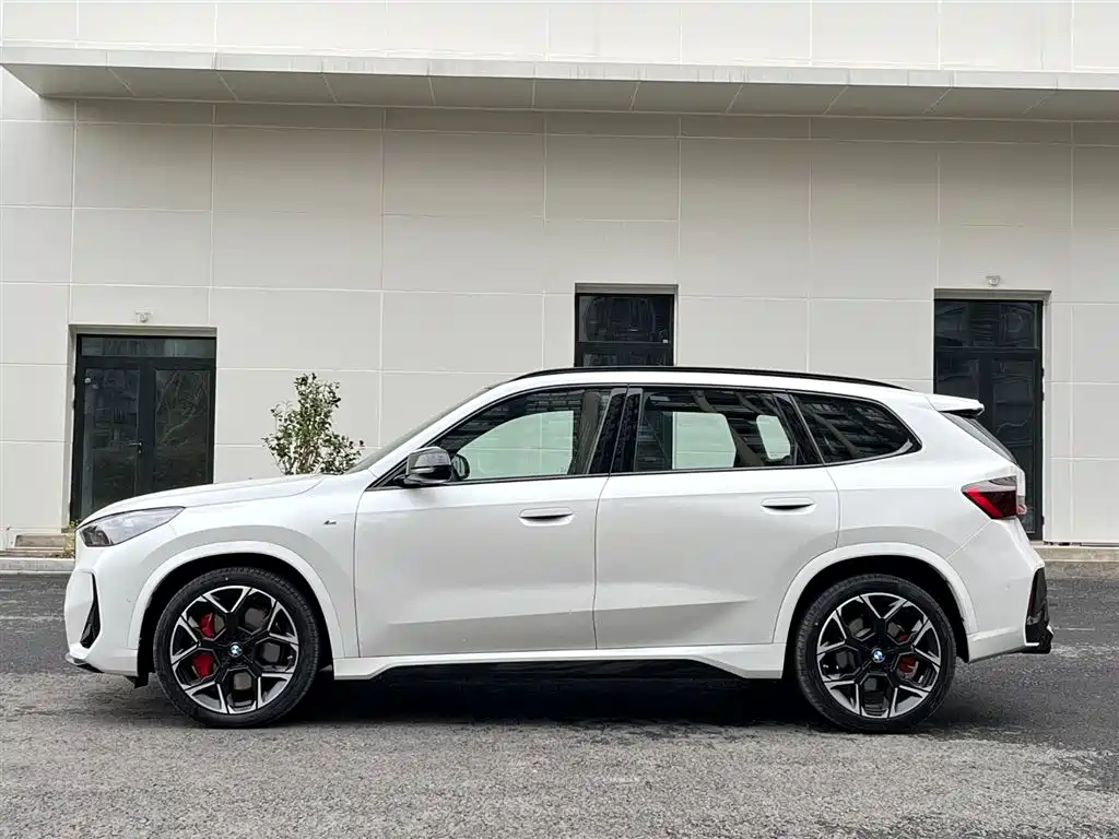 BMW X1 M35Li 2024 M35Li фото 6