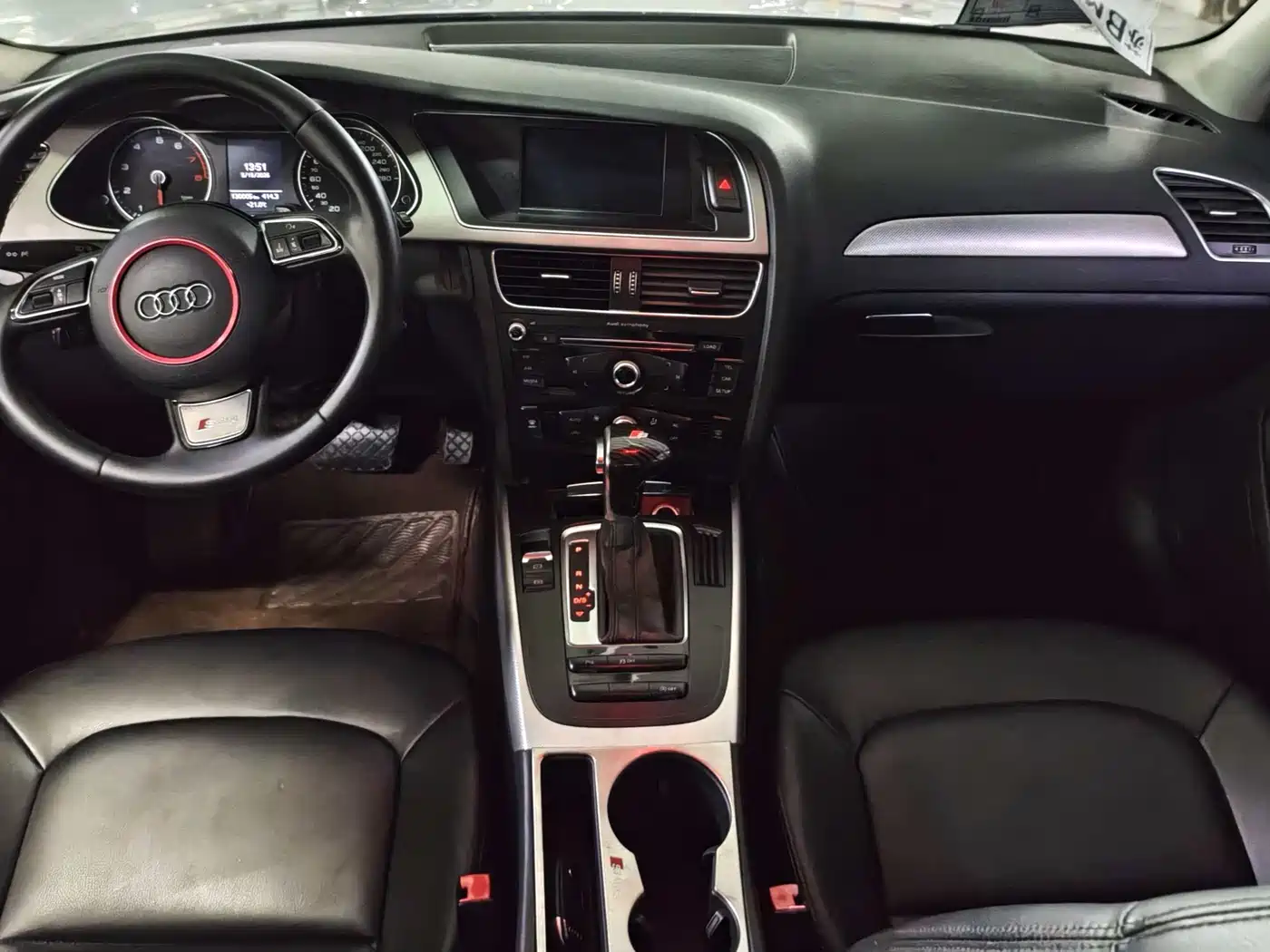 Audi A4L 2013 35 TFSI Automatic Standard фото 5