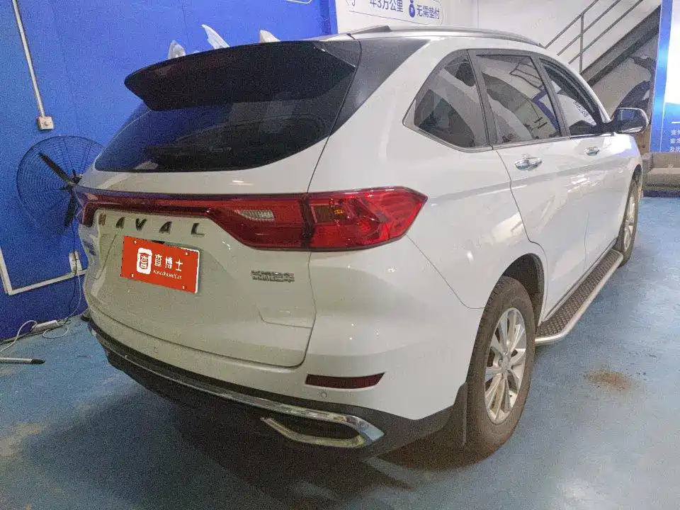 Haval M6 2021 PLUS 1.5T DCT Luxury Smart Connect фото 4