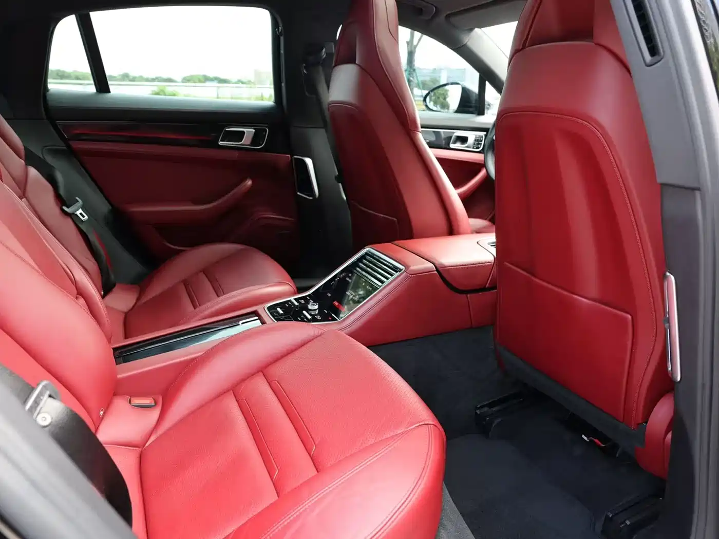 Porsche Panamera 2017 Panamera 3.0T фото 17