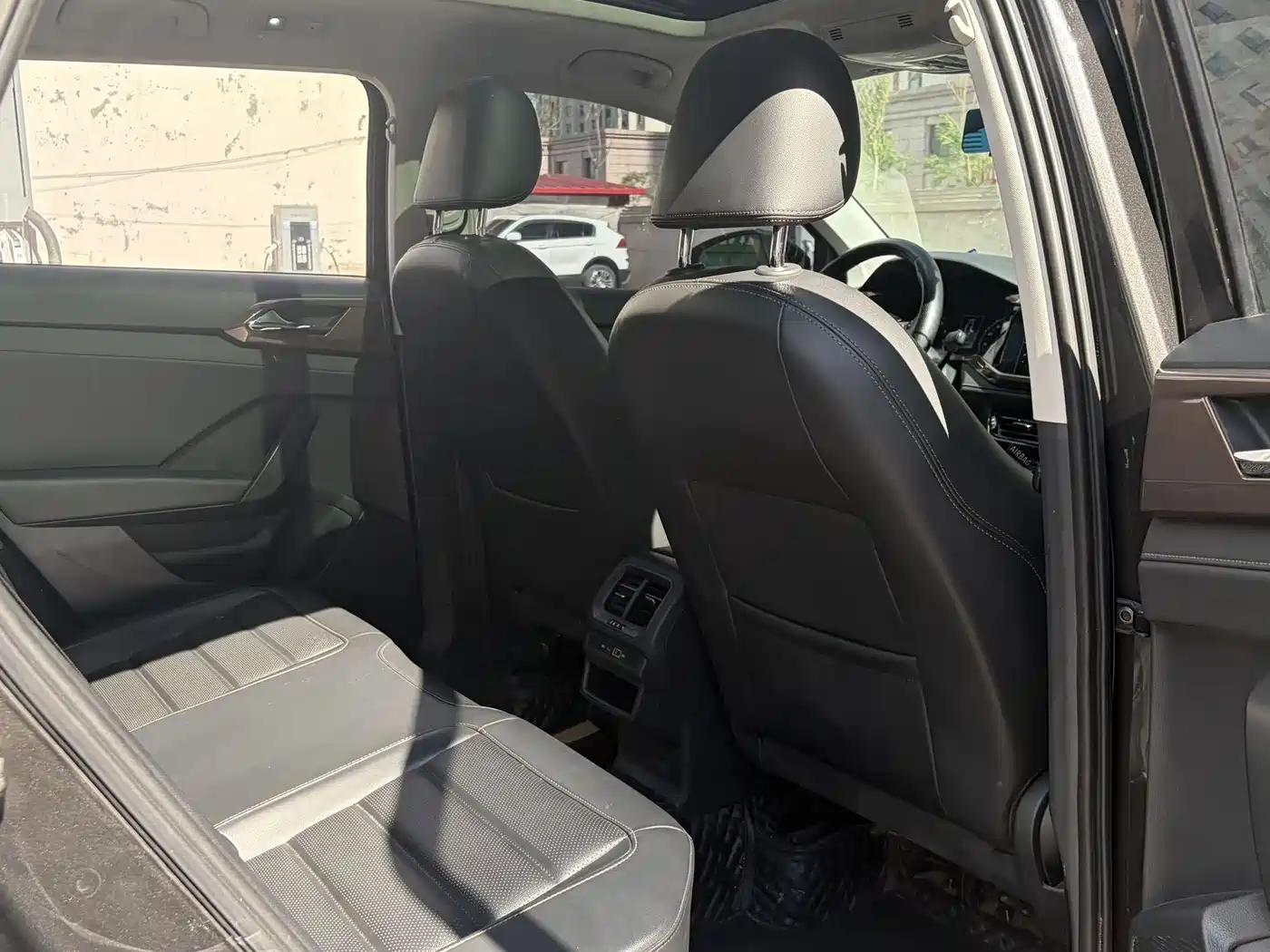 Volkswagen Tharu 2021 280TSI 2WD Luxury Plus фото 16