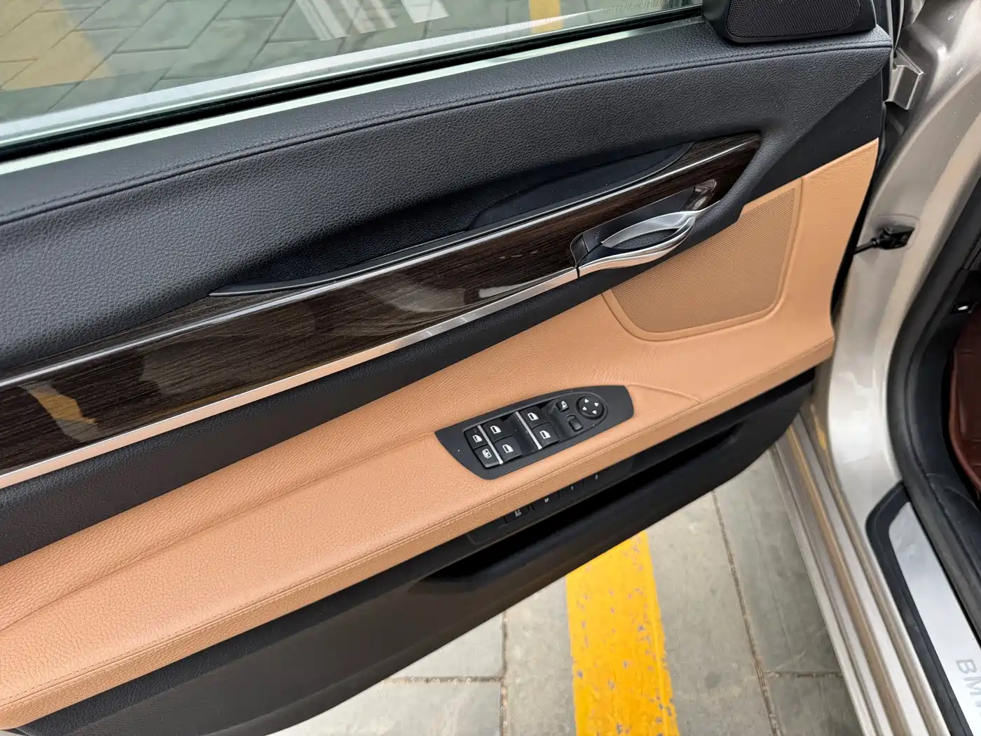 BMW 7 Series 2009 740Li Luxury фото 9