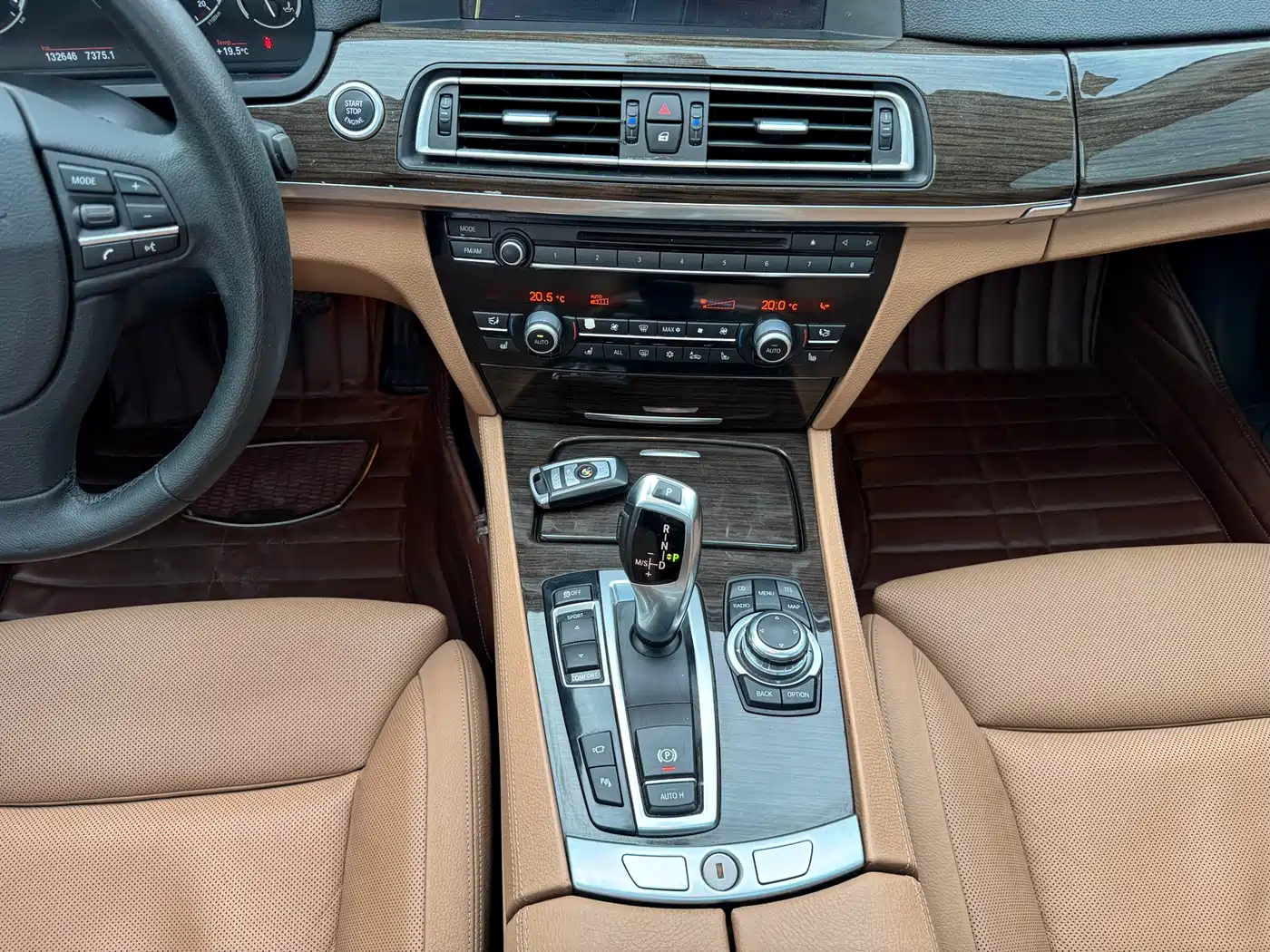 BMW 7 Series 2009 740Li Luxury фото 19