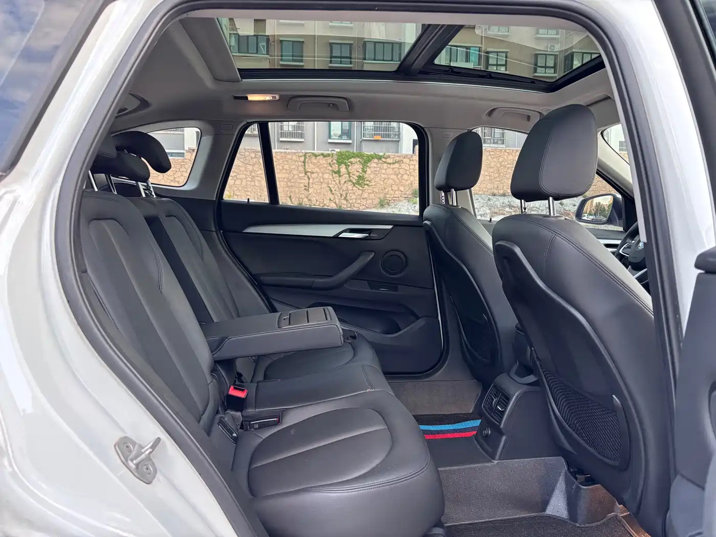 BMW X1 2018 sDrive18Li Fashion Model фото 11
