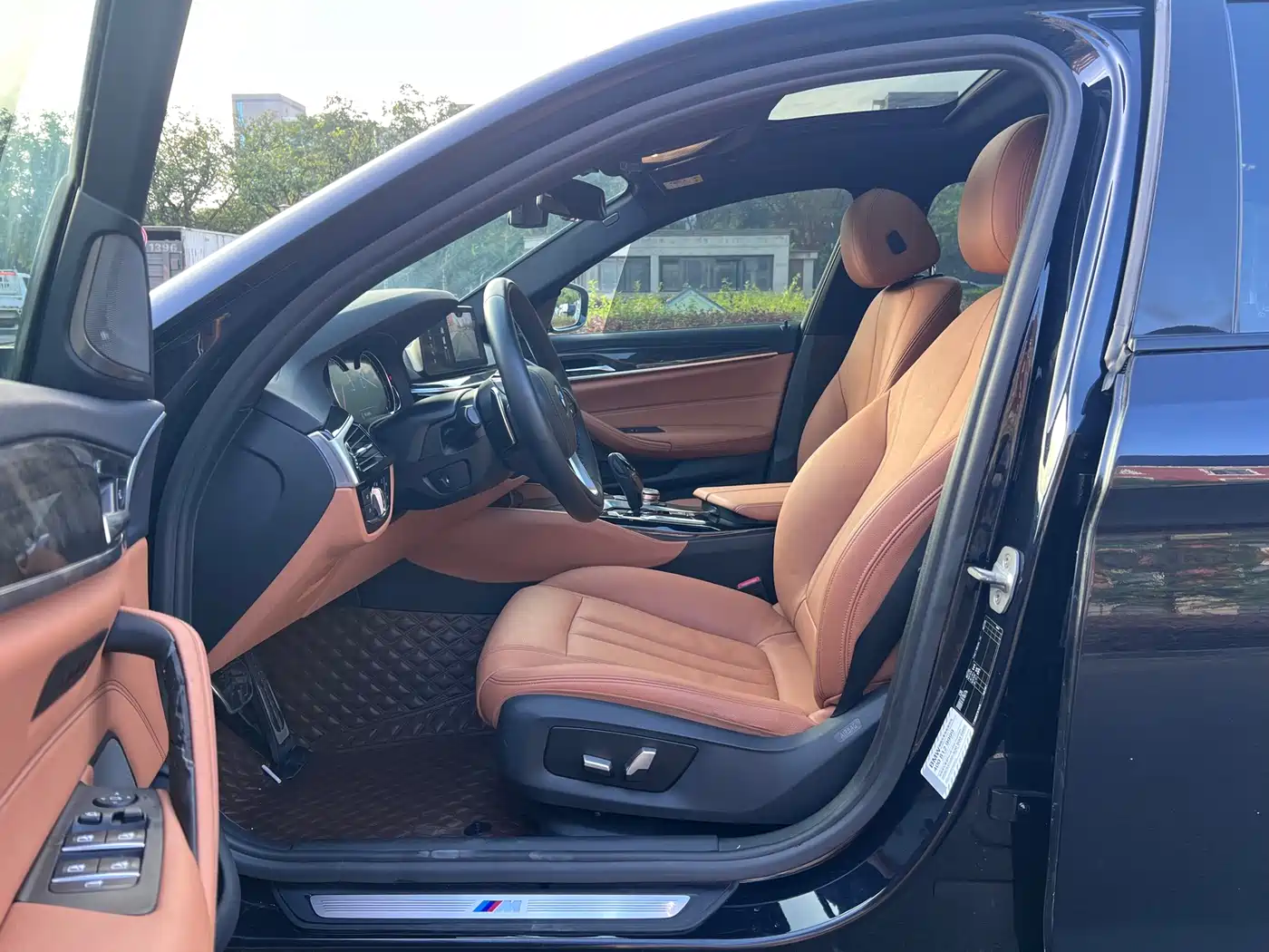 BMW 5 Series 2018 530Li Leading M Sport Package фото 34