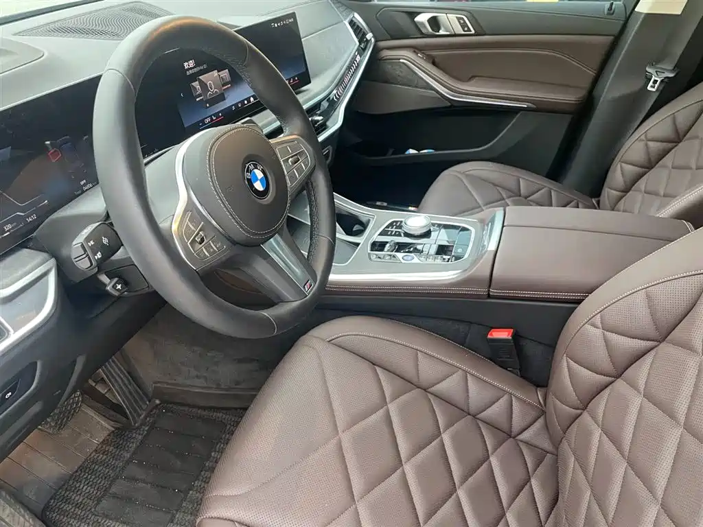 BMW X5 2025 Model xDrive 30Li Exclusive M Sport Blackout Package фото 8