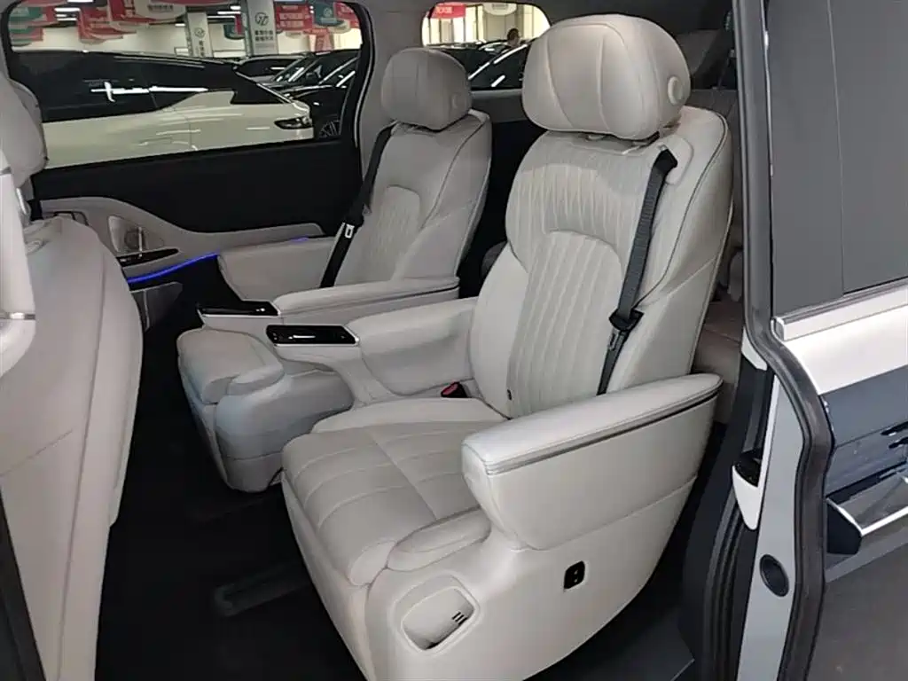 Voyah Auto Voyah Dreamer 2025 EV AWD Flagship Kunpeng Edition фото 17