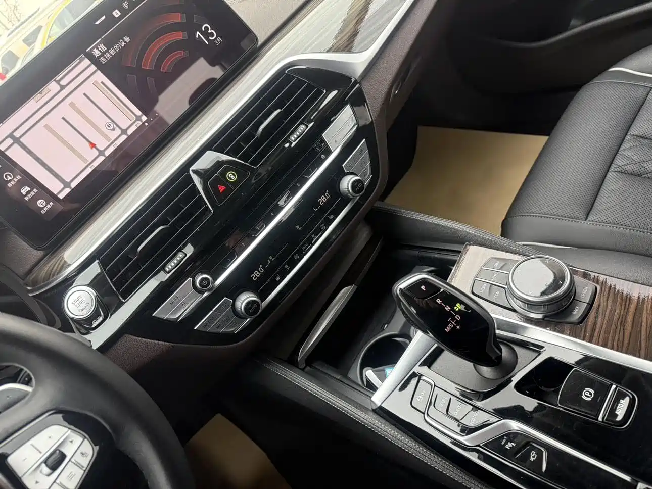 BMW 5 Series 2021 530Li xDrive Luxury Package фото 9
