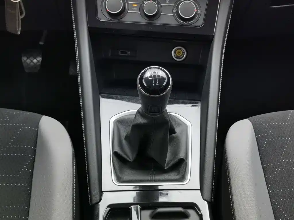 Jetta VS5 2025 2024 280TSI Manual Pioneer Edition