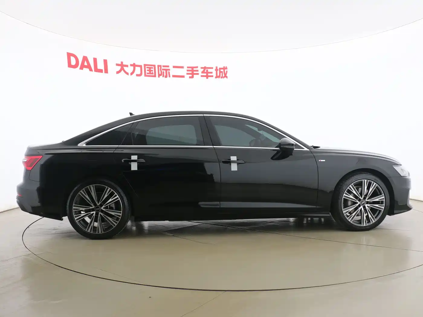 Audi A6L 2021 45 TFSI Exclusive Sport фото 12
