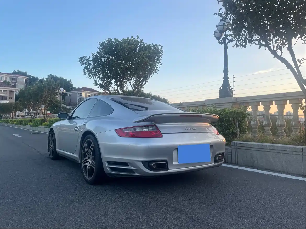 Porsche 911 2006 Carrera AT 3.6L фото 5