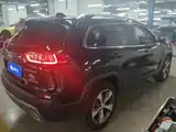 Фото 3 - Jeep Cherokee