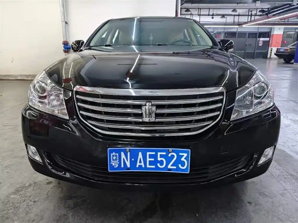 Toyota Crown 2010 3.0L Royal Saloon фото 2