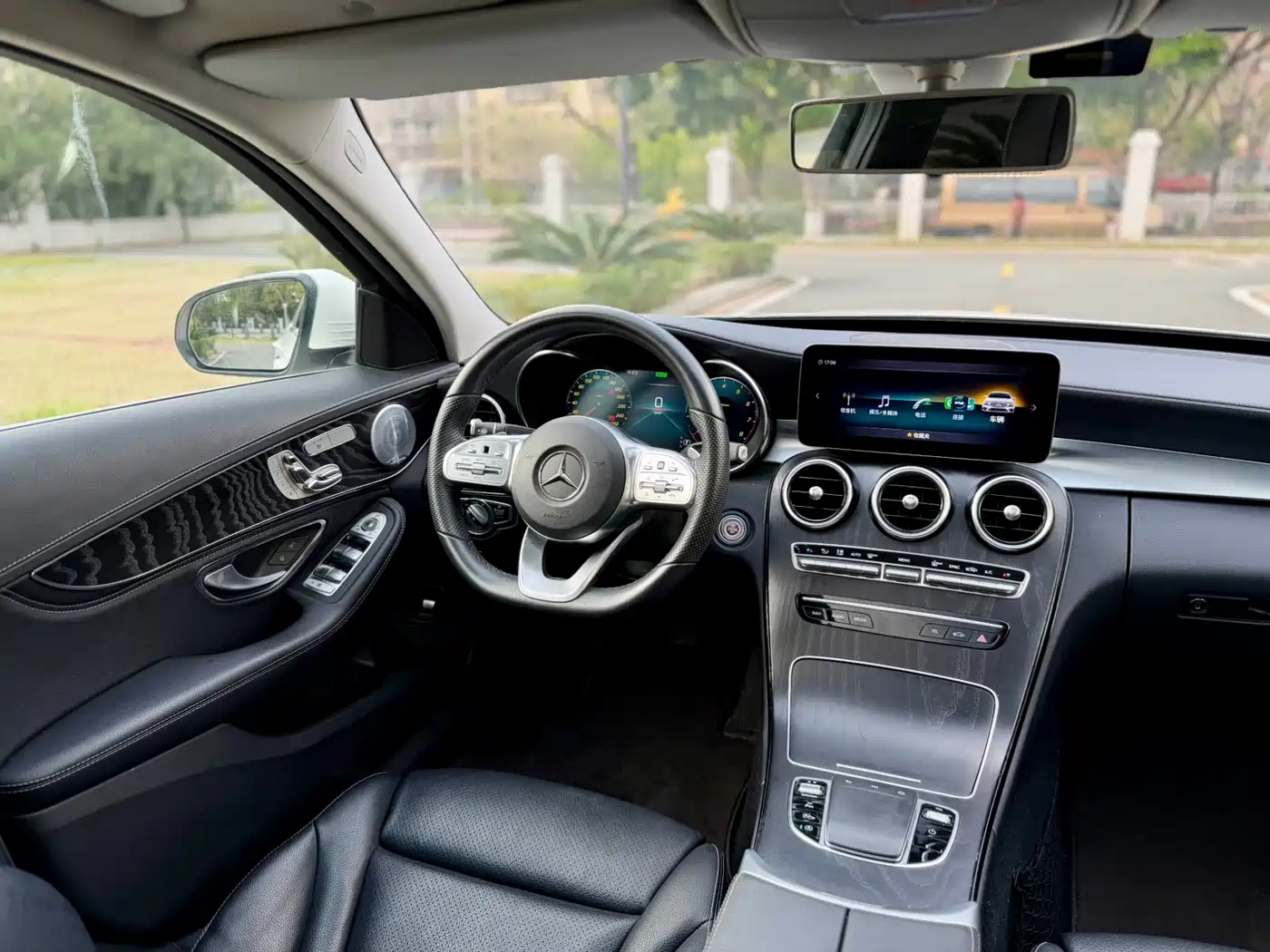 Mercedes-Benz C-Class 2020 C 260 L Sport фото 5