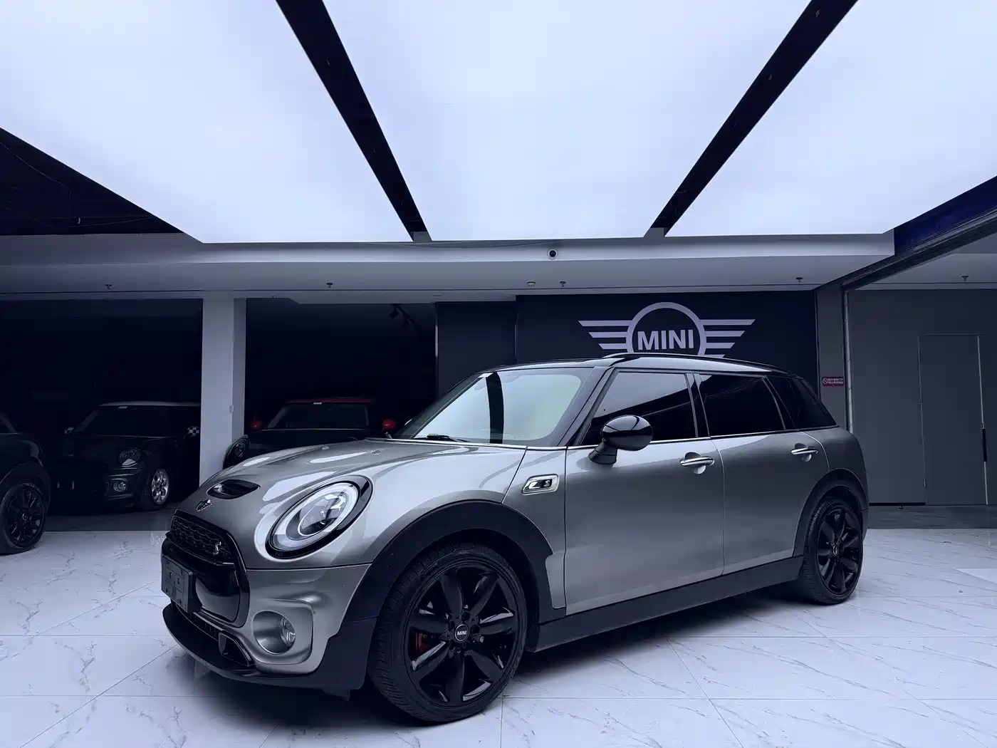 MINI CLUBMAN 2016 Facelift 2.0T COOPER S Geek Edition фото 11