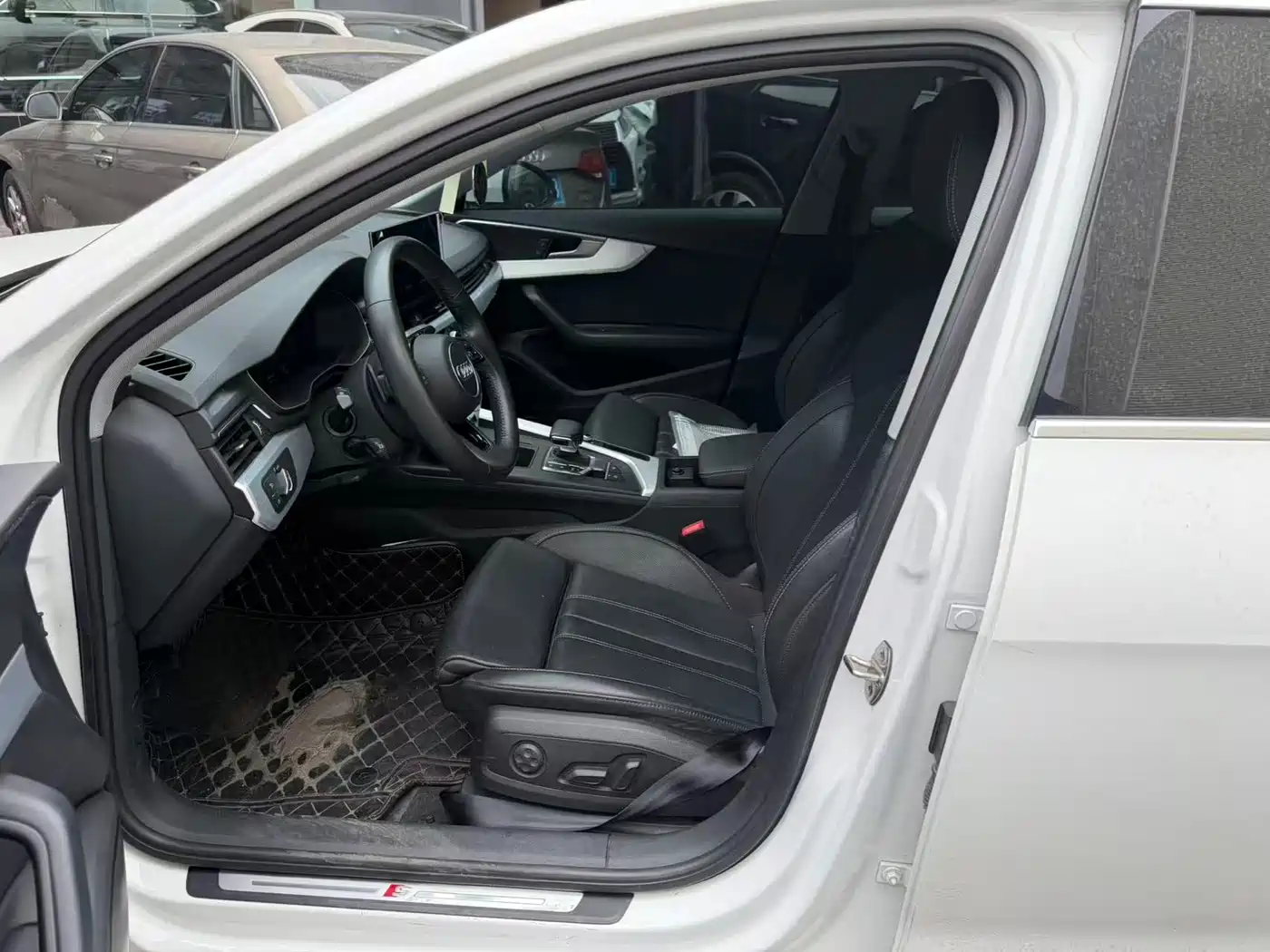 Audi A4L 2020 40 TFSI Fashion Dynamic Edition фото 4