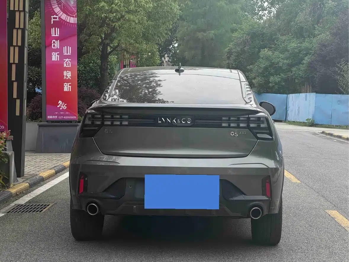 Lynk & Co 05 2020 2.0TD 4WD Halo Edition фото 8