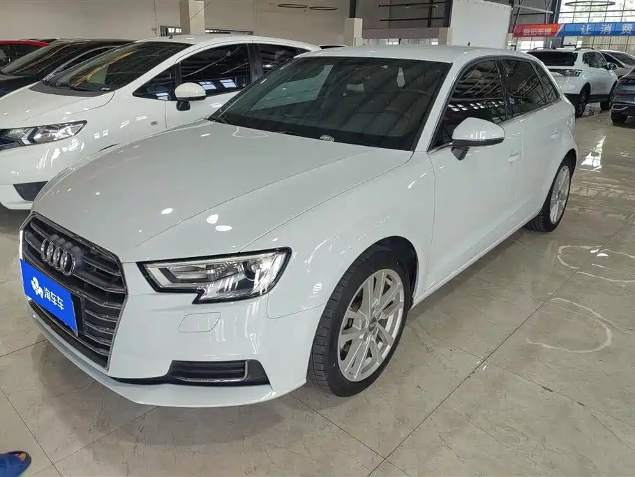 Audi A3 2019 Sportback 35 TFSI Progressive China VI