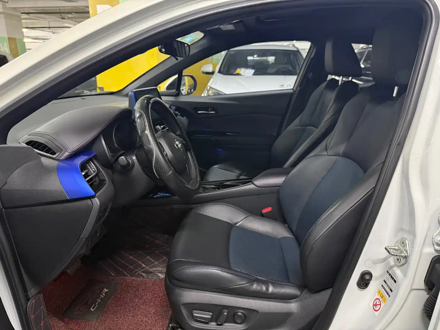 Toyota C-HR 2020 Model 2.0L Leading фото 6