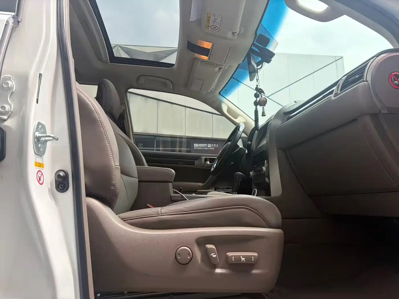 Фото 4 - Lexus GX