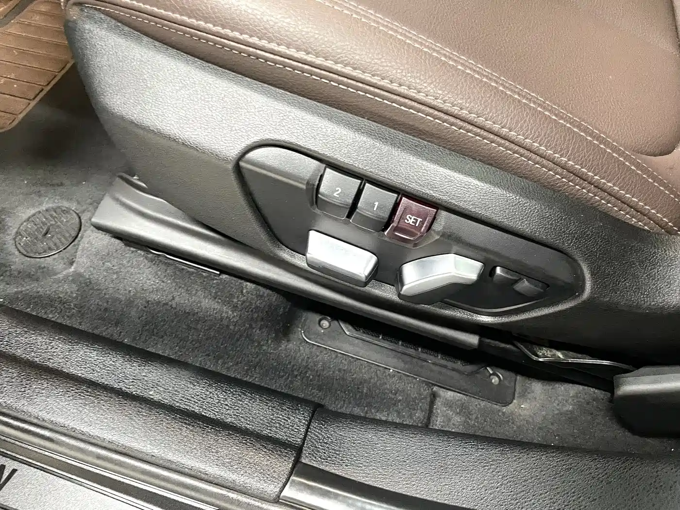 BMW X1 2022 sDrive20Li Fashion фото 12
