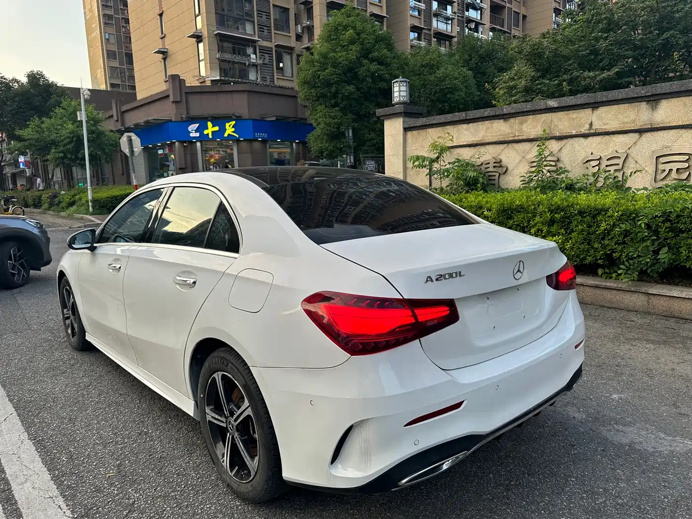 Mercedes-Benz A-Class 2023 A 200 L Fashion фото 7