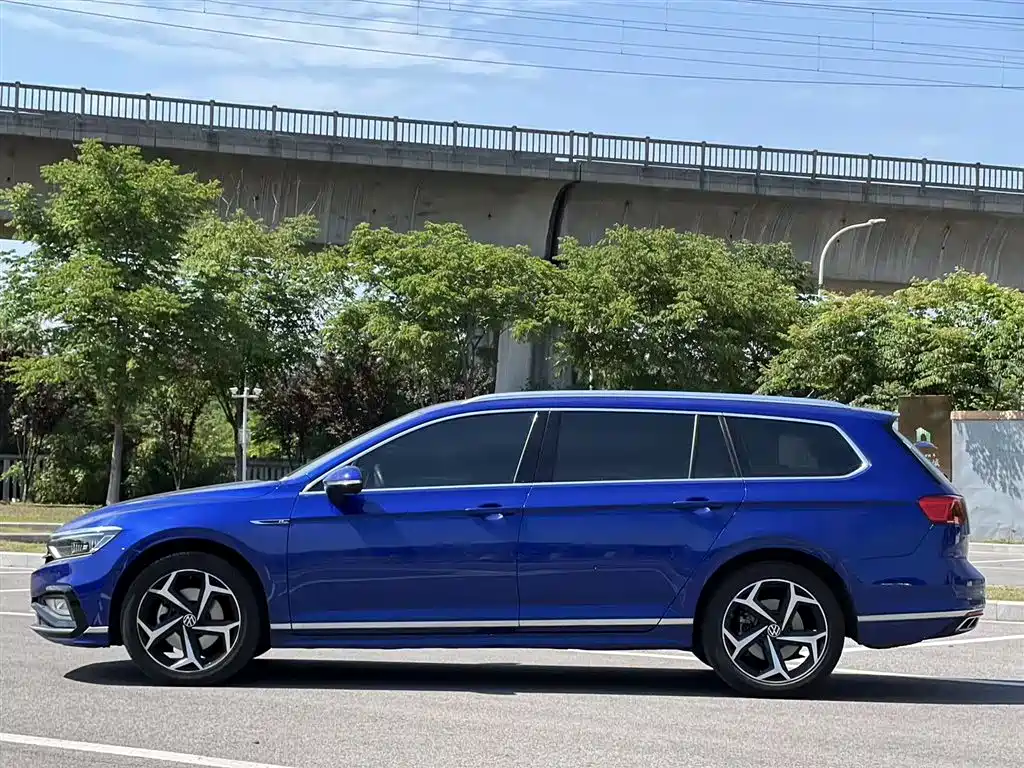 Volkswagen Weilan 2021 2.0T Touring фото 7
