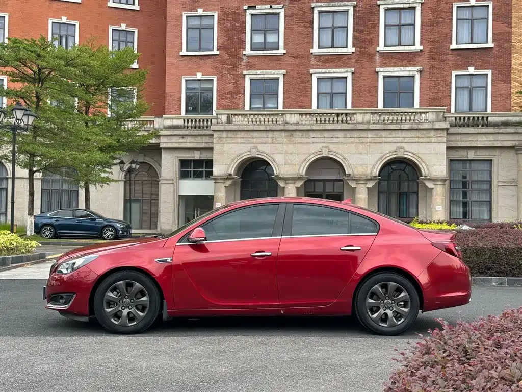 Buick Regal 2015 1.6T Elite Tech Edition фото 13