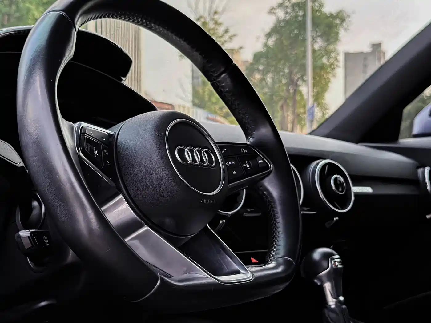 Audi TT 2015 TT Coupe 45 TFSI quattro фото 7