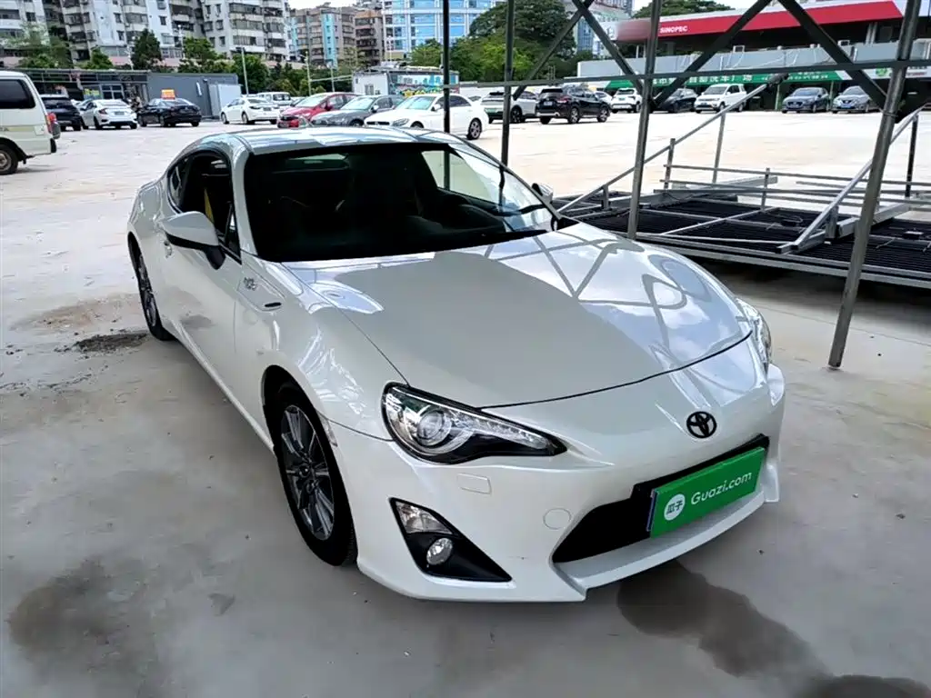 Toyota 86 2014 2.0L Automatic Luxury фото 4