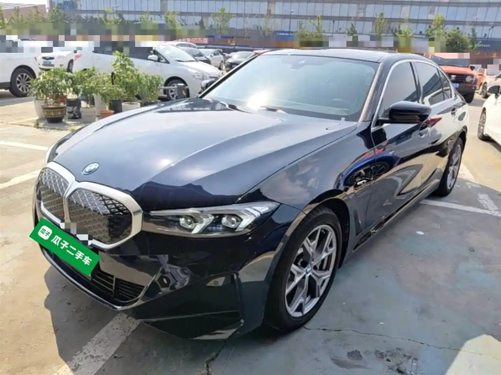 BMW i3 2025 eDrive 35 L
