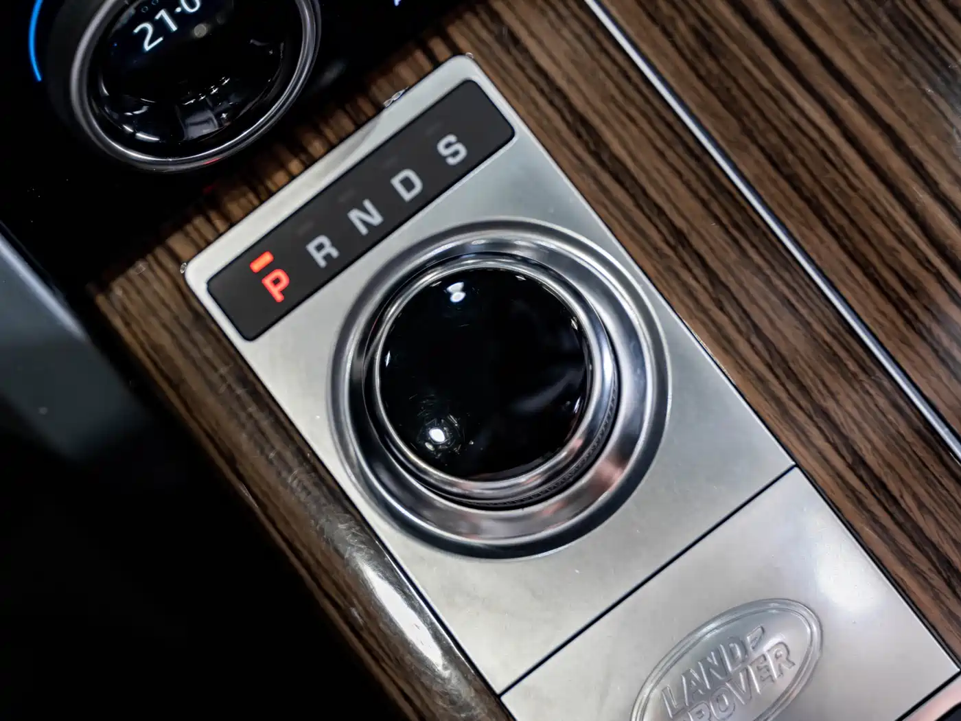 Land Rover Range Rover 2018 3.0 SC V6 Golden Age Edition фото 17