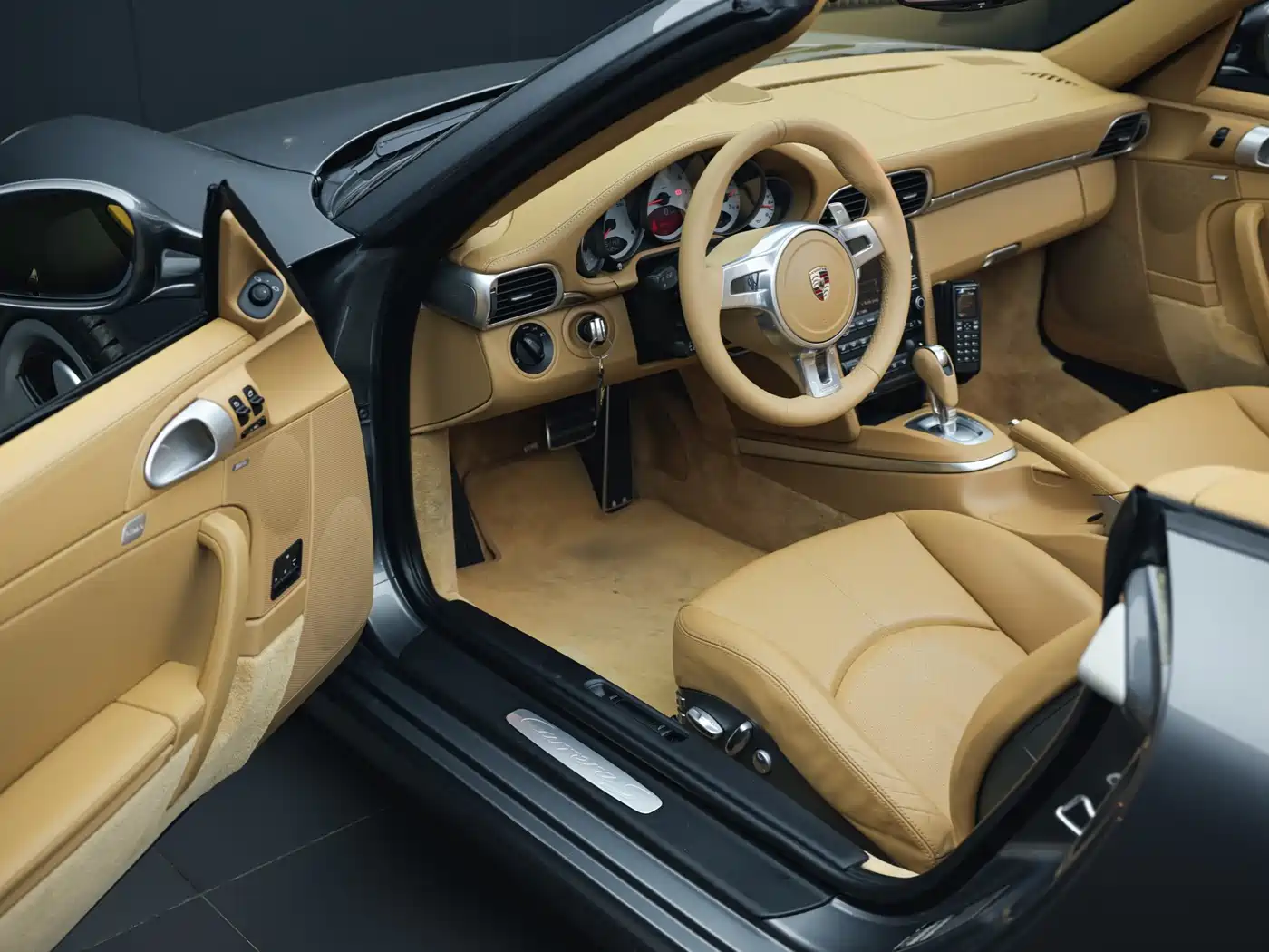 Porsche 911 2010 Carrera S Cabriolet 3.8L фото 8