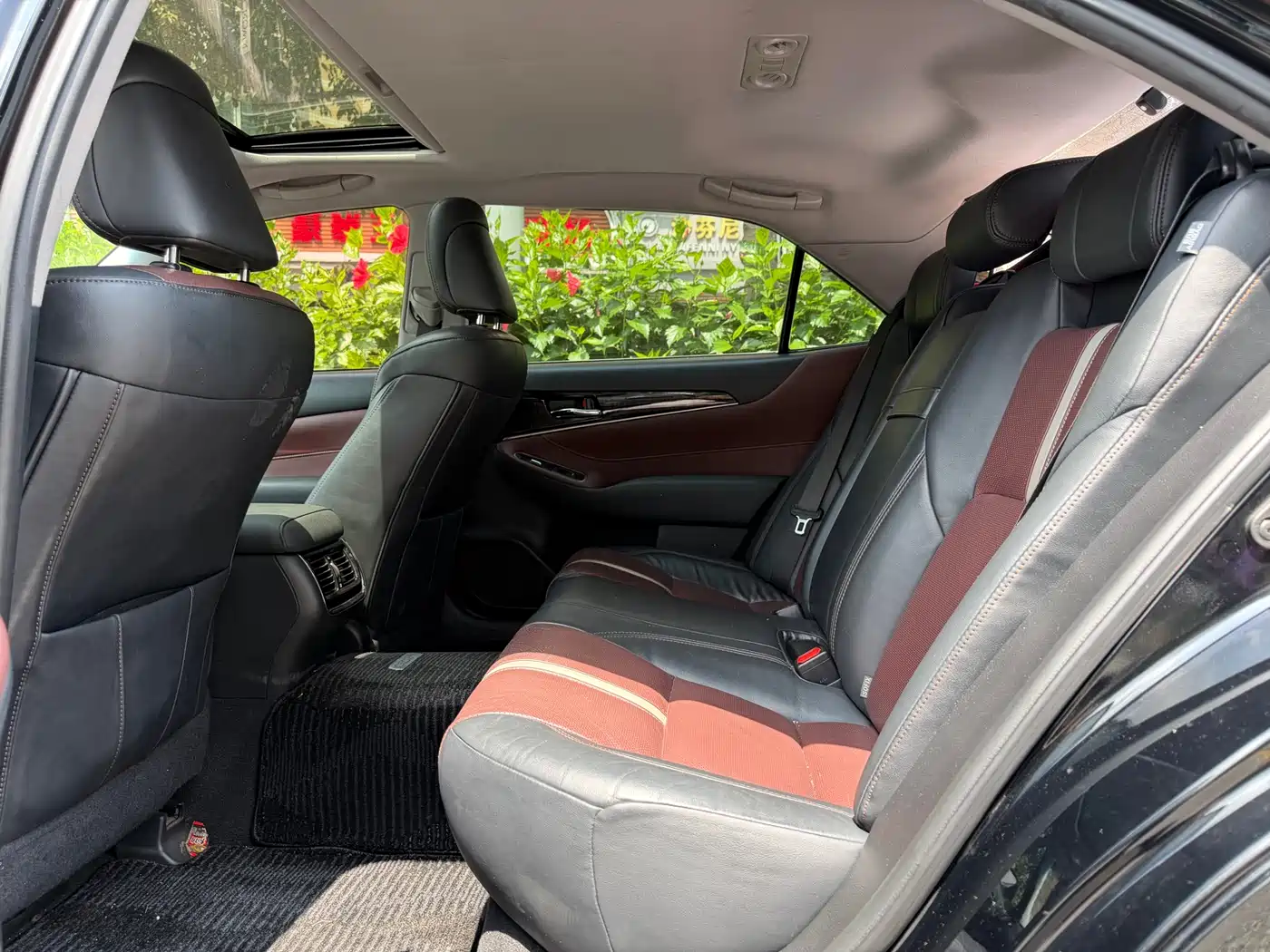 Toyota Crown 2017 2.0T Sport Edition фото 6
