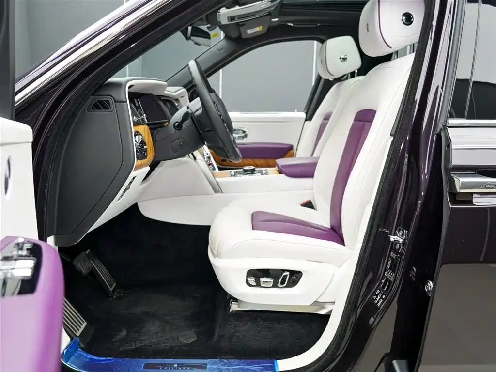 ROLLS-ROYCE CULLINAN