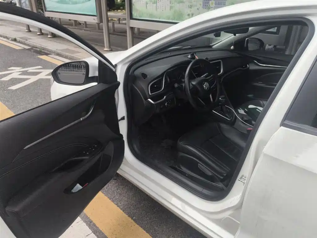Buick Excelle 2016 Model 15N Automatic Luxury фото 14