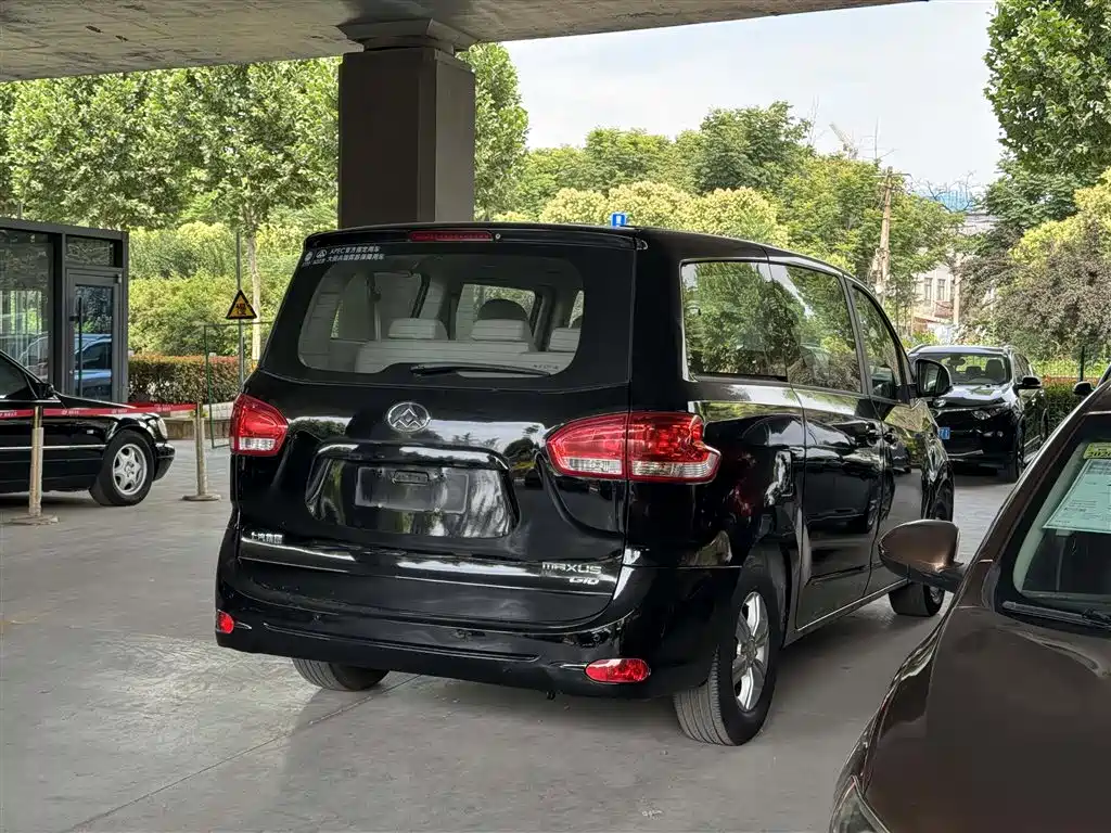 SAIC Maxus Maxus G10 2016 2.0T Automatic Elite фото 11