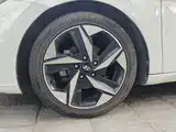Фото 23 - Hyundai Elantra
