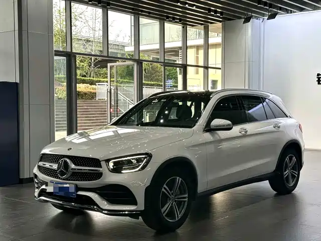 MERCEDES-BENZ GLC