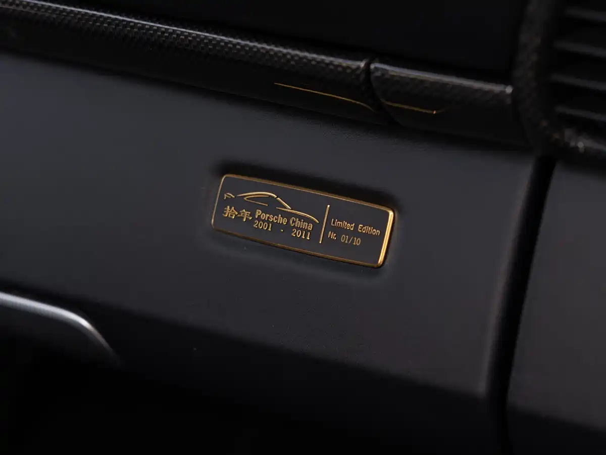 Porsche 911 2010 Turbo S 3.8T фото 22