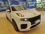 Photo 4 - Lynk & Co 09