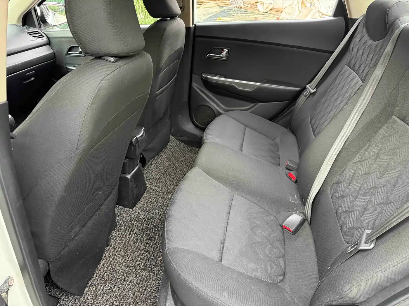 Kia K2 2013 2012 Sedan 1.4L AT GLS Commemorative Edition