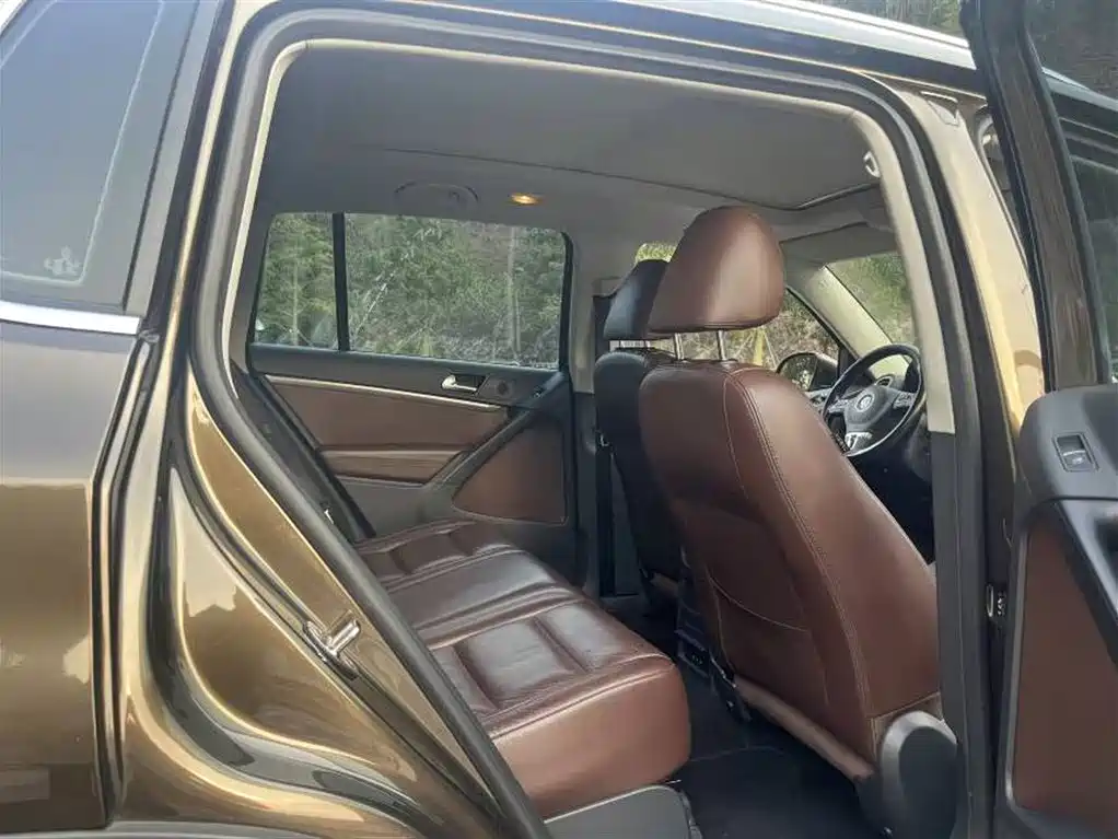Volkswagen Tiguan 2015 1.8TSI Automatic 2WD Highline фото 4