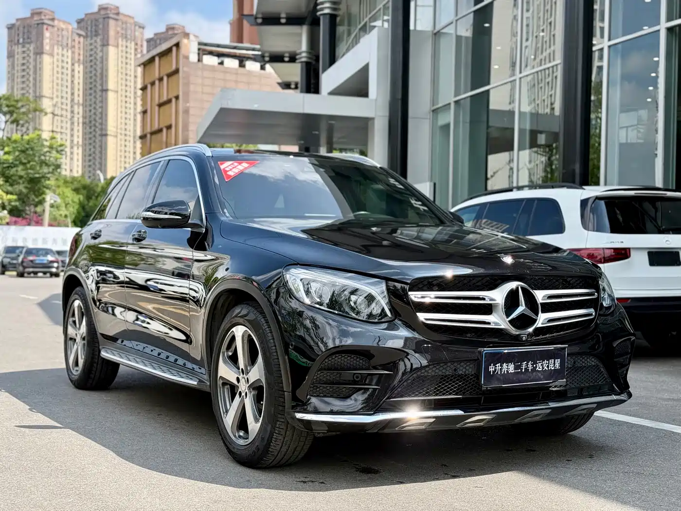 Mercedes-Benz GLC 2017 GLC 300 4MATIC Dynamic фото 3