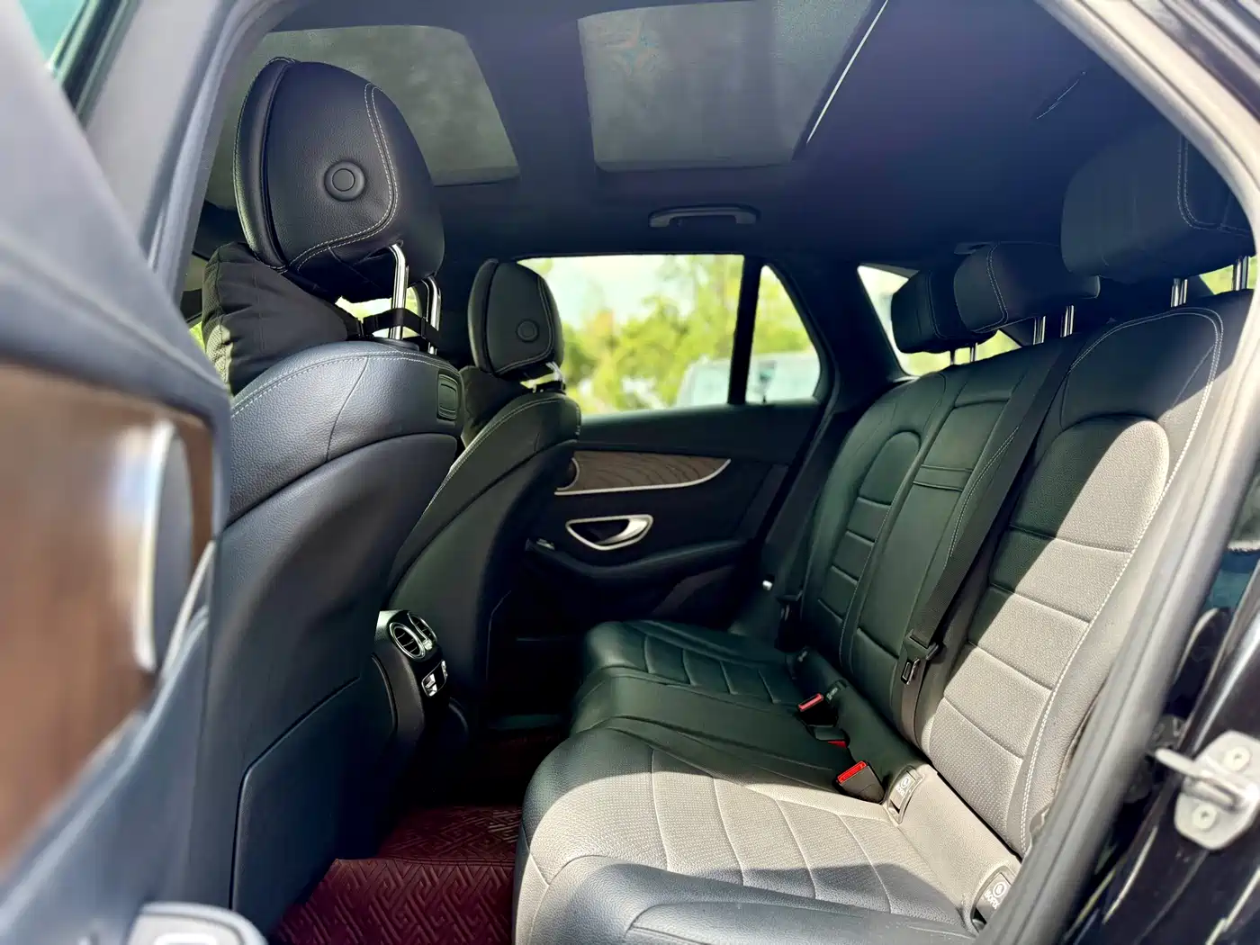 Mercedes-Benz GLC 2017 GLC 300 4MATIC Dynamic фото 19