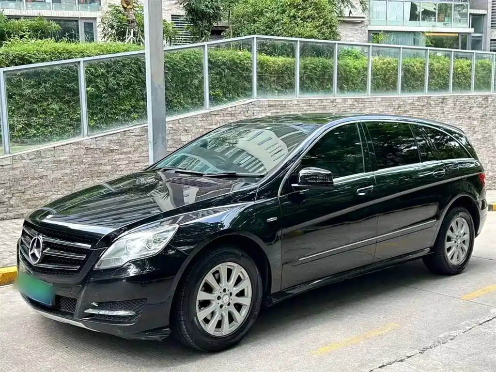 Mercedes-Benz R-Class 2017 R 320 4MATIC Business Collector's Edition фото 2