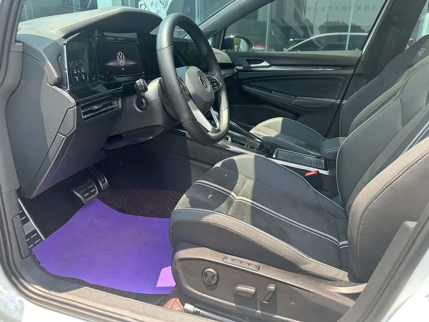 Volkswagen Golf 2023 Facelift 280TSI DSG R-Line Lite фото 4