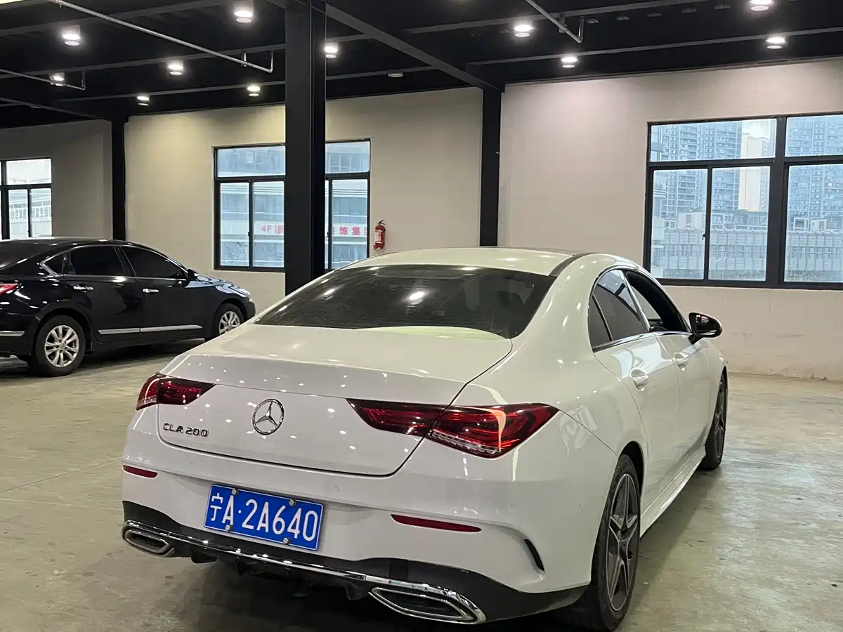 Mercedes-Benz CLA (Import) 2021 CLA 200 фото 8