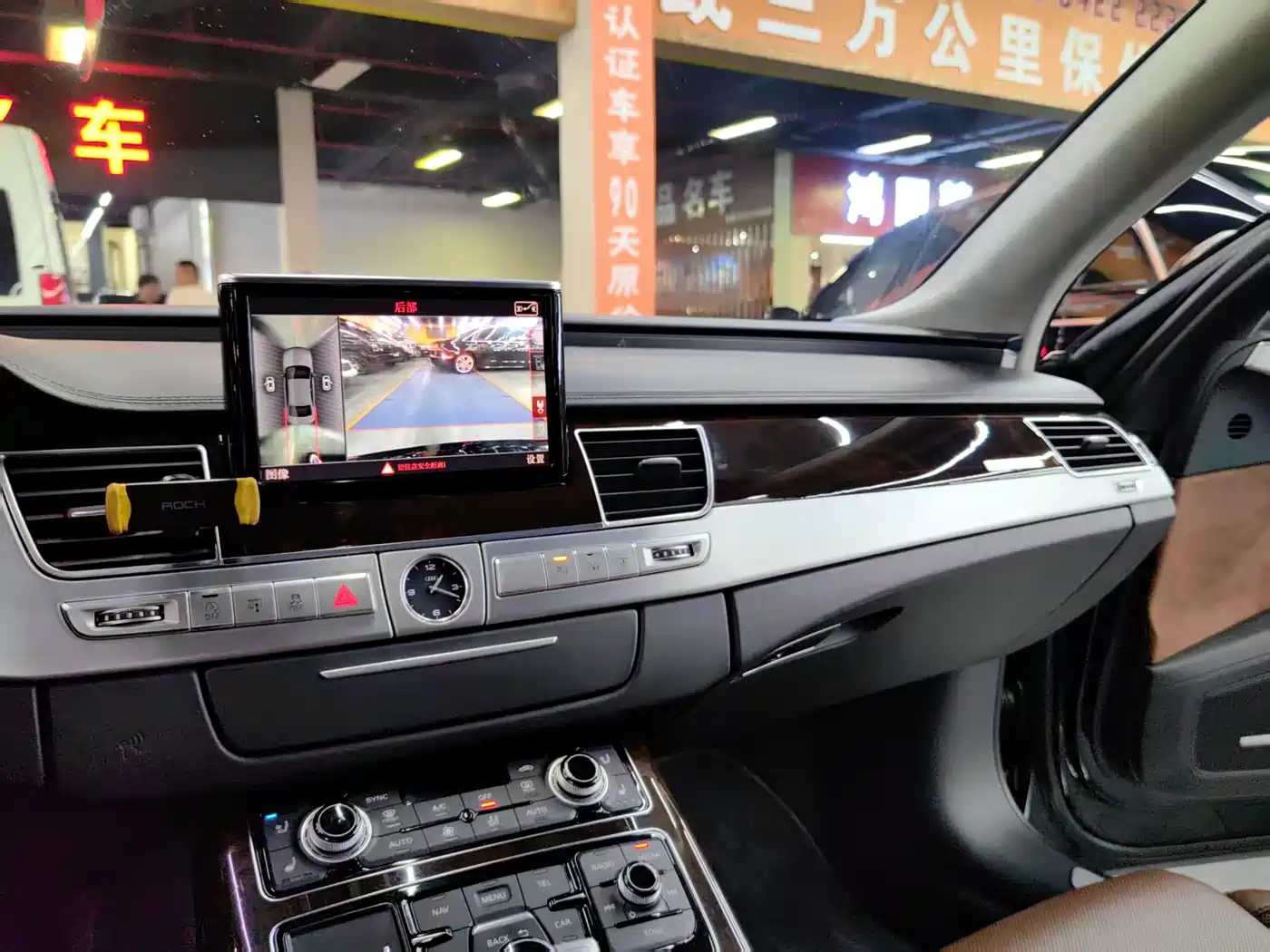 Audi A8 2014 A8L 6.3 FSI W12 quattro Flagship фото 8